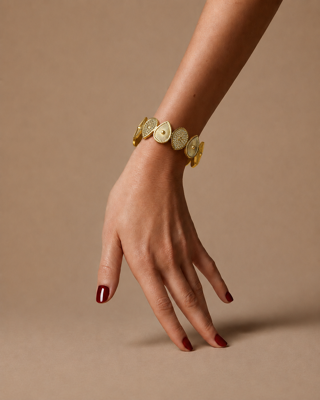 Aura Teardrop Cuff